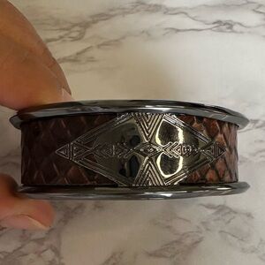 House of Harlow 1960 Women’s Cuff Bracelet Brown Leather Silver Tone